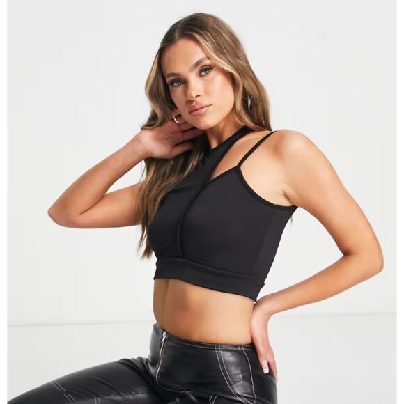 ASOS Trendyol strappy crop top in black - Picture 4 of 4